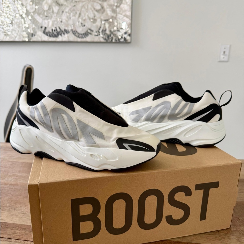 adidas YZY 700 MNVN Sneakers in White & Black